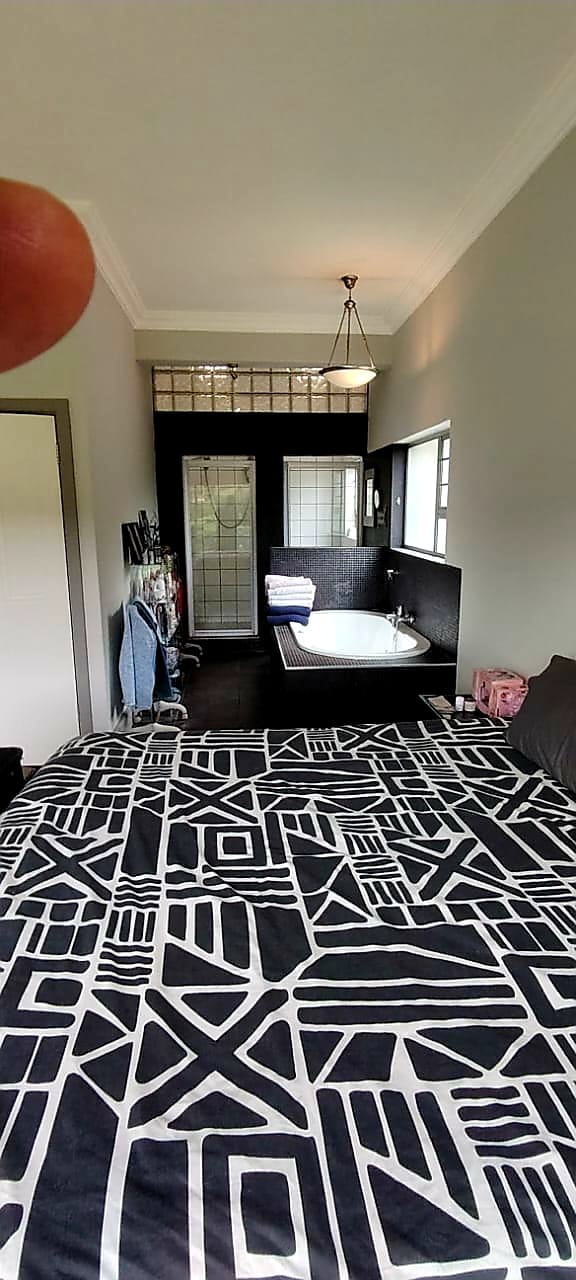 4 Bedroom Property for Sale in Beacon Bay Eastern Cape